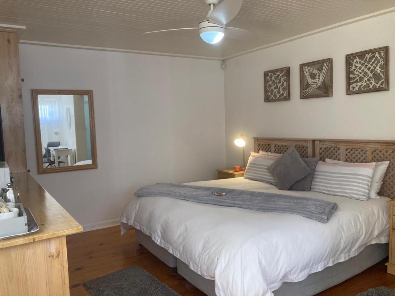 On The Bay Bed & Breakfast พอร์ตเอลิซาเบธ ภายนอก รูปภาพ