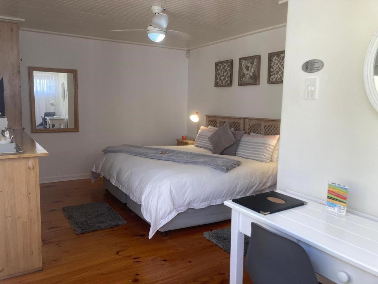On The Bay Bed & Breakfast พอร์ตเอลิซาเบธ ภายนอก รูปภาพ